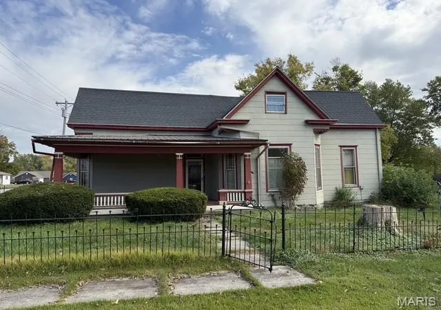 Photo 1 of Single family home for sale at 501 S Mayhall St, New London, MO 63459 | MLS# MIS26069282 | Listing updated on 2026-10-29