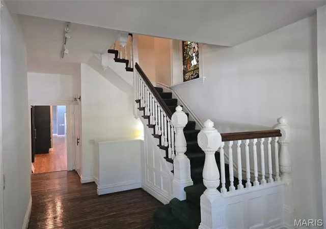 Photo 3 of Single family home for sale at 4446 Laclede Ave, Saint Louis, MO 63108 | MLS# MIS26069295 | Listing updated on 2026-10-29