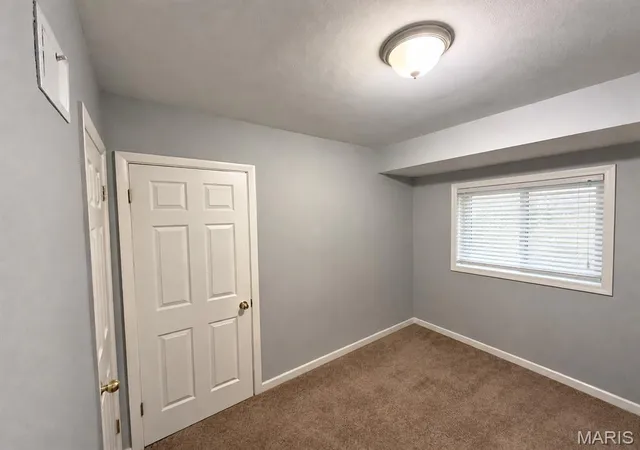 Photo 4 of Single family home for sale at 4708 N Hills Ln, Saint Louis, MO 63121 | MLS# MIS26069297 | Listing updated on 2026-10-29
