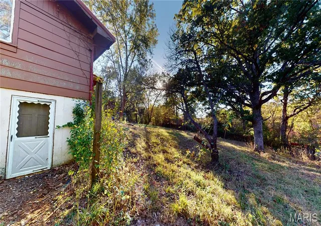 Photo 2 of Single family home for sale at 11809 Stoney Point Rd, Mineral Point, MO 63660 | MLS# MIS26069298 | Listing updated on 2026-10-29