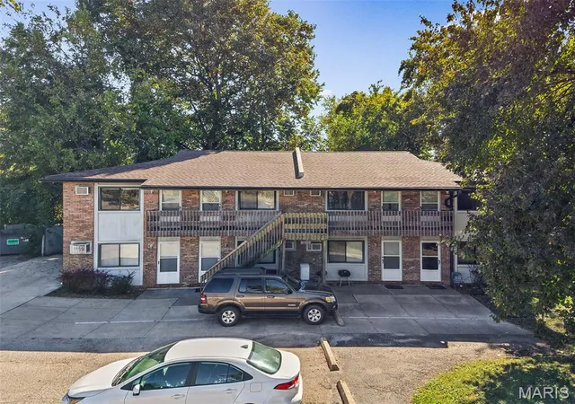 Photo 1 of Multi family home for sale at 10 N 45th Street, Belleville, IL 62226 | MLS# MIS26069302 | Listing updated on 2026-10-30