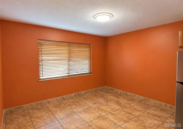 Photo 2 of Single family home for sale at 1453 Columbia Hills Ct, Saint Louis, MO 63138 | MLS# MIS26069307 | Listing updated on 2026-10-29
