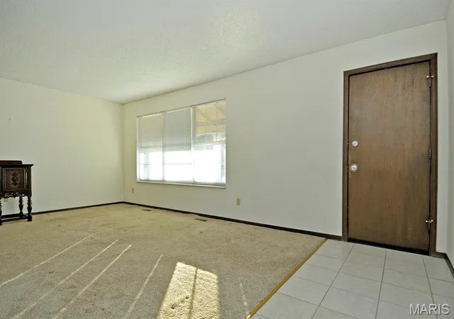 Photo 4 of Single family home for sale at 511 Buckley Rd, Saint Louis, MO 63125 | MLS# MIS26069308 | Listing updated on 2026-10-29
