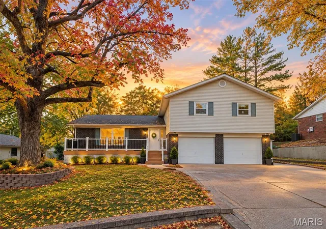 Single family home for sale at 9 Weslake Dr, Fairview Heights, IL 62208 | MLS# MIS26069309