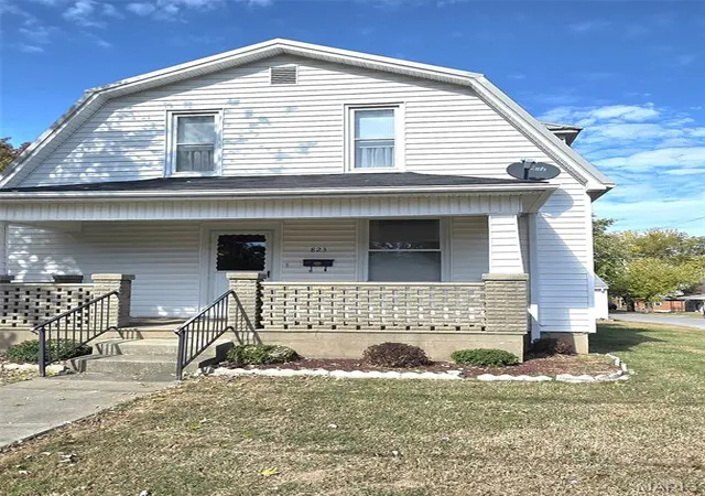 Photo 2 of Single family home for sale at 823 Valley St, Chester, IL 62233 | MLS# MIS26069314 | Listing updated on 2026-10-29