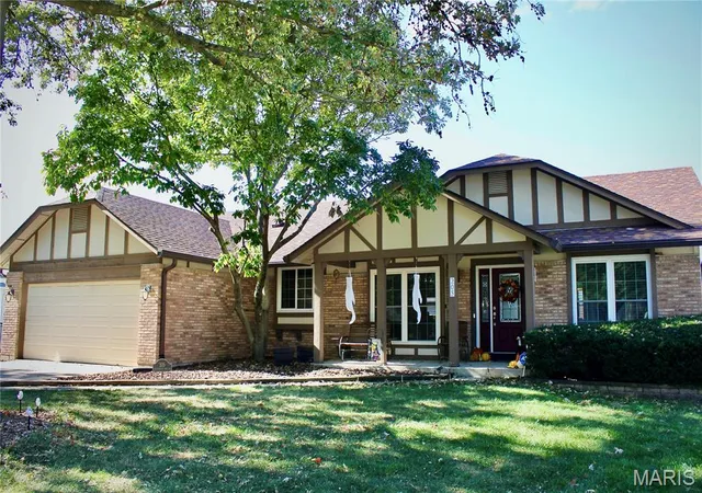 Photo 1 of Single family home for sale at 205 Whitehirst Manor Ct, Saint Charles, MO 63304 | MLS# MIS26069317 | Listing updated on 2026-10-30