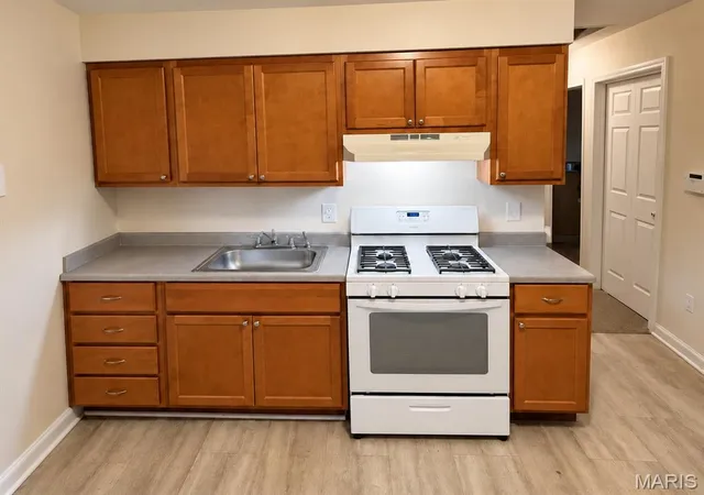 Photo 3 of Single family home for sale at 6135 Shillington Dr, Saint Louis, MO 63134 | MLS# MIS26069319 | Listing updated on 2026-10-29