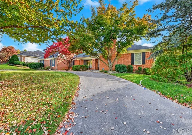 Photo 1 of Single family home for sale at 15908 Wetherburn Rd, Chesterfield, MO 63017 | MLS# MIS26069322 | Listing updated on 2026-10-30