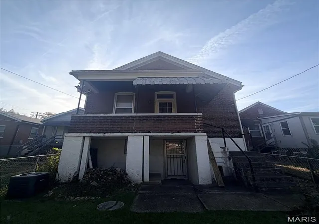 Photo 4 of Single family home for sale at 5537 Beacon Ave, Saint Louis, MO 63120 | MLS# MIS26069326 | Listing updated on 2026-10-29
