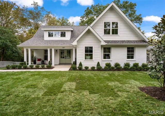 Photo 3 of Single family home for sale at 1141 N Berry Rd, Saint Louis, MO 63122 | MLS# MIS26069334 | Listing updated on 2026-10-29