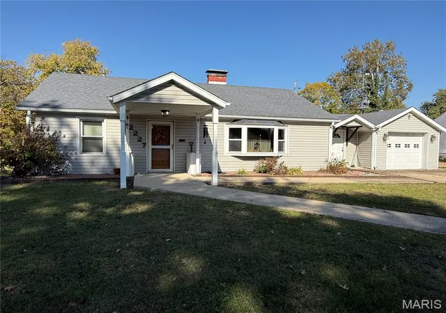 Photo 1 of Single family home for sale at 2227 Woodlawn Ave, Granite City, IL 62040 | MLS# MIS26069335 | Listing updated on 2026-10-29