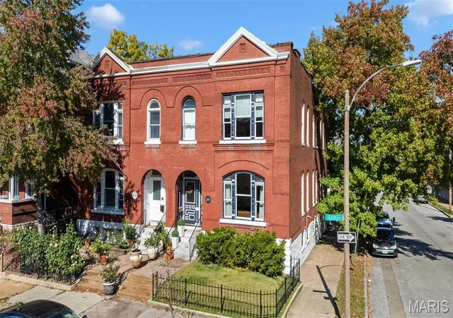 Photo 1 of Single family home for sale at 2701 Ann Ave, Saint Louis, MO 63104 | MLS# MIS26069339 | Listing updated on 2026-10-29