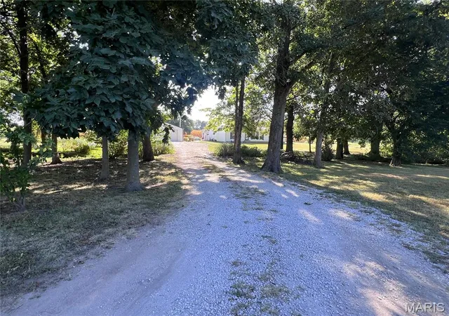 Photo 1 of Manufactured home for sale at 36757 Monroe Rd 580, Stoutsville, MO 65283 | MLS# MIS26069343 | Listing updated on 2026-10-29