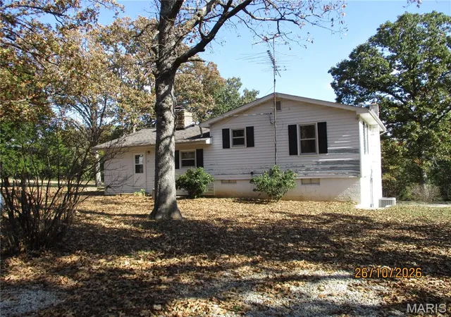 Single family home for sale at 75 Strothcamp Rd, Cuba, MO 65453 | MLS# MIS26069378