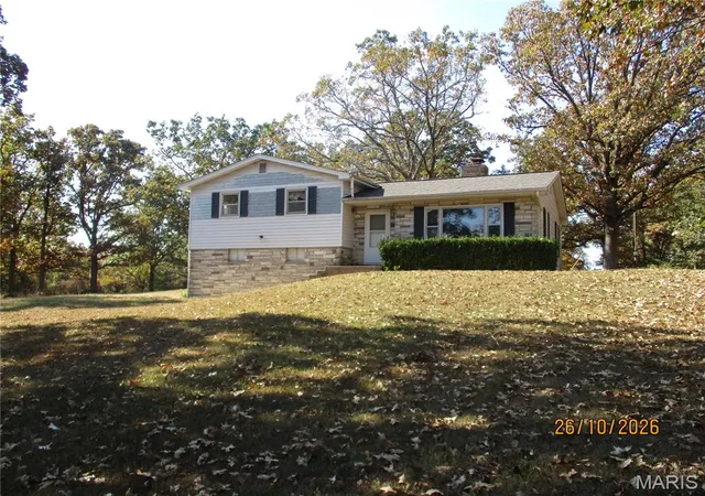 Photo 2 of Single family home for sale at 75 Strothcamp Rd, Cuba, MO 65453 | MLS# MIS26069378 | Listing updated on 2026-10-29