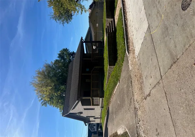 Single family home for sale at 2039 Woodlawn Ave, Cape Girardeau, MO 63701 | MLS# MIS26069382