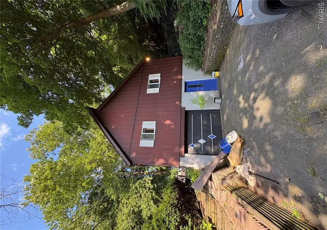 Photo 1 of Single family home for sale at 7 Lloyd Cir, Belleville, IL 62223 | MLS# MIS26069390 | Listing updated on 2026-10-29
