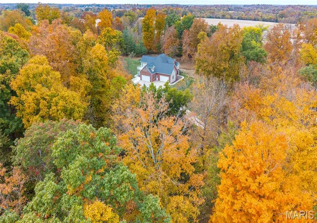Photo 2 of Single family home for sale at 190 Quail Ridge Dr, Oak Ridge, MO 63769 | MLS# MIS26069403 | Listing updated on 2026-10-29