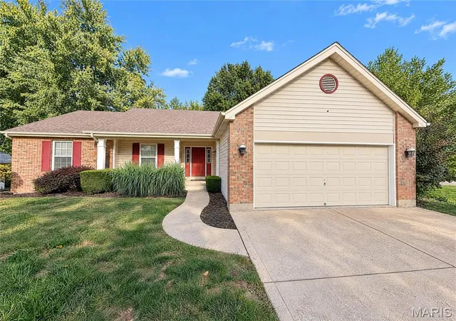 Single family home for sale at 1025 Seine Dr, Lake Saint Louis, MO 63367 | MLS# MIS26069419