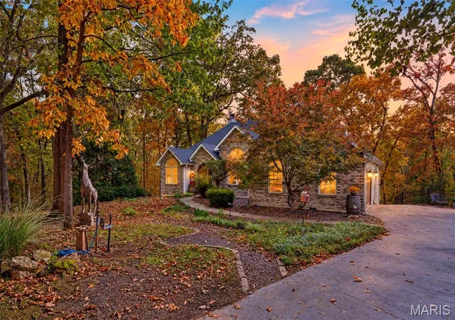 Photo 4 of Single family home for sale at 306 Walnut Forest Dr, O Fallon, MO 63366 | MLS# MIS26069433 | Listing updated on 2026-10-30