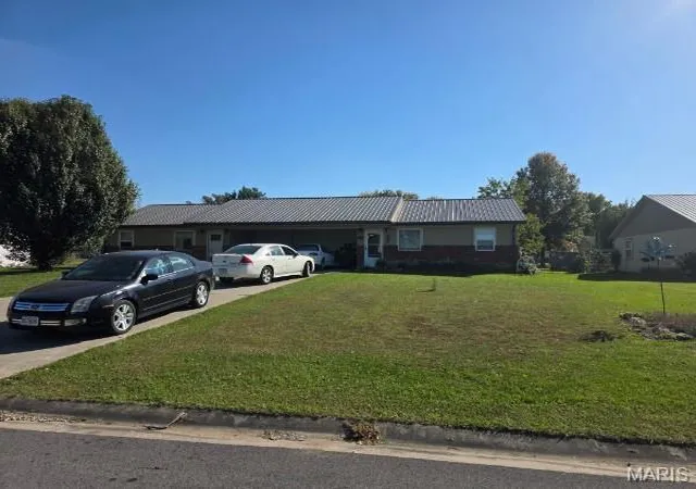 Photo 1 of Multi family home for sale at 805 E Dover St #A & B, Monroe City, MO 63456 | MLS# MIS26069445 | Listing updated on 2026-10-30