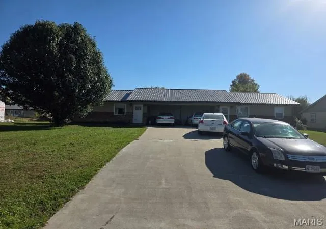 Photo 2 of Multi family home for sale at 805 E Dover St #A & B, Monroe City, MO 63456 | MLS# MIS26069445 | Listing updated on 2026-10-30
