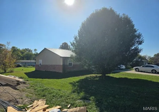 Photo 3 of Multi family home for sale at 805 E Dover St #A & B, Monroe City, MO 63456 | MLS# MIS26069445 | Listing updated on 2026-10-30