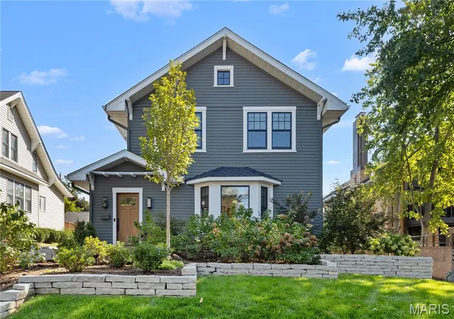 Photo 1 of Single family home for sale at 108 N Bemiston Ave, Saint Louis, MO 63105 | MLS# MIS26069467 | Listing updated on 2026-10-31