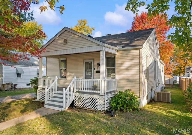 Photo 1 of Single family home for sale at 606 E Adams St, O Fallon, IL 62269 | MLS# MIS26069469 | Listing updated on 2026-10-30