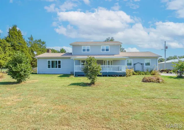 Photo 1 of Single family home for sale at 370 Hall Ln, Sorento, IL 62086 | MLS# MIS26069483 | Listing updated on 2026-10-29