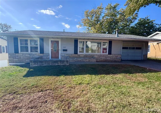Photo 1 of Single family home for sale at 4027 Hillside Dr, Hannibal, MO 63401 | MLS# MIS26069508 | Listing updated on 2026-10-29