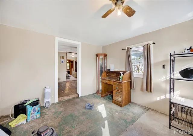 Photo 2 of Single family home for sale at 107 S Myrtle St, Conway, MO 65632 | MLS# MIS26069530 | Listing updated on 2026-10-29