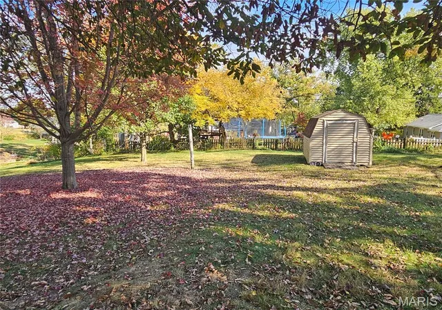 Photo 3 of Single family home for sale at 1707 Vandalia St, Hillsboro, IL 62049 | MLS# MIS26069535 | Listing updated on 2026-10-29