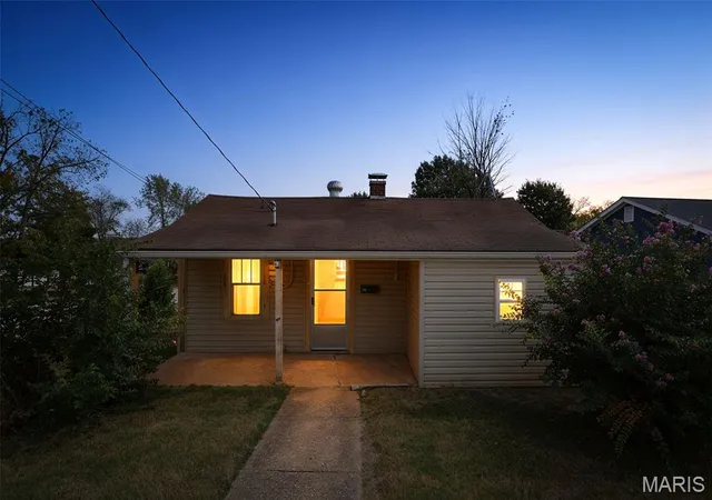 Single family home for sale at 1419 N 4th Street, De Soto, MO 63020 | MLS# MIS26069592