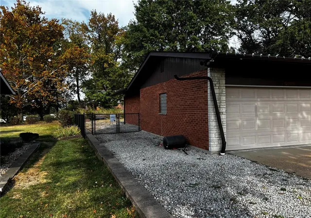 Photo 2 of Single family home for sale at 3645 Eileen Ann Dr, Saint Louis, MO 63129 | MLS# MIS26069621 | Listing updated on 2026-10-30