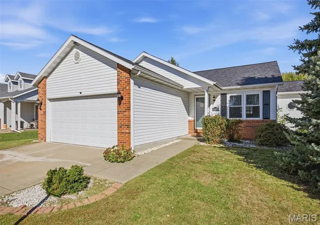 Photo 1 of Single family home for sale at 1403 Kweit Ln, Greenville, IL 62246 | MLS# MIS26069658 | Listing updated on 2026-10-30