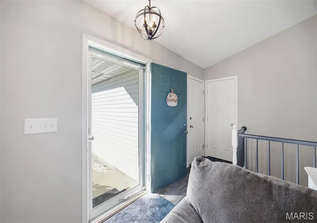 Photo 4 of Single family home for sale at 1403 Kweit Ln, Greenville, IL 62246 | MLS# MIS26069658 | Listing updated on 2026-10-30