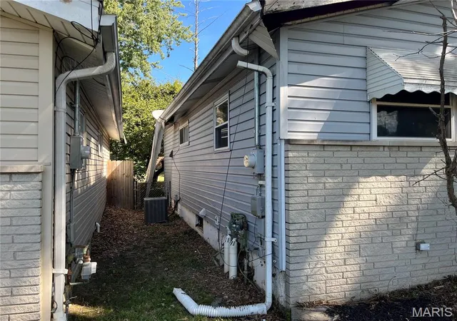 Photo 1 of Single family home for sale at 657 Beatrice Ave, Saint Louis, MO 63125 | MLS# MIS26069666 | Listing updated on 2026-10-30