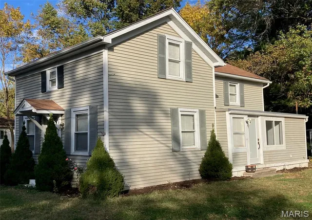 Photo 1 of Single family home for sale at 401 N Mill St, Summerfield, IL 62289 | MLS# MIS26069674 | Listing updated on 2026-10-30