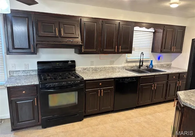 Photo 1 of Single family home for sale at 401 N Mill St, Summerfield, IL 62289 | MLS# MIS26069674 | Listing updated on 2026-10-30