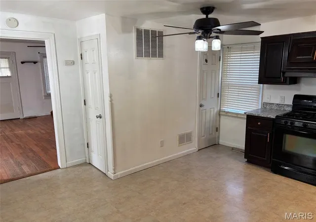 Photo 2 of Single family home for sale at 401 N Mill St, Summerfield, IL 62289 | MLS# MIS26069674 | Listing updated on 2026-10-30