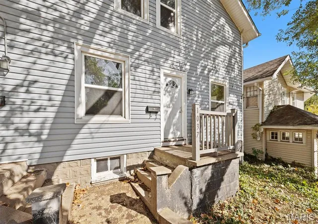 Photo 2 of Multi family home for sale at 1037 Wilkinson Ave, Alton, IL 62002 | MLS# MIS26069725 | Listing updated on 2026-10-30
