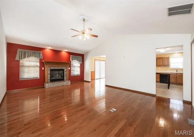 Photo 1 of Single family home for sale at 1864 Spruce Hl Dr, Belleville, IL 62221 | MLS# MIS26069779 | Listing updated on 2026-10-30