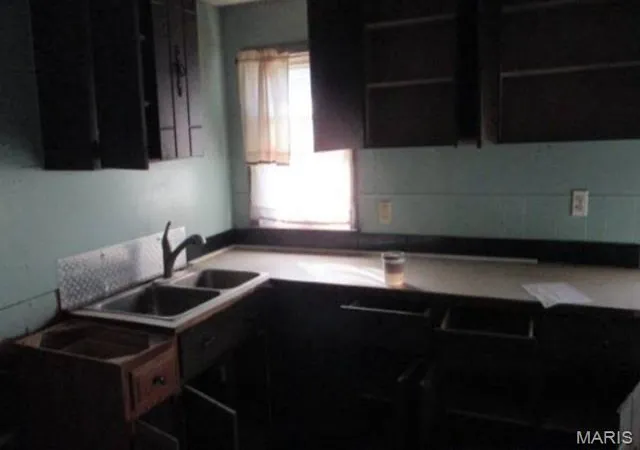 Photo 3 of Single family home for sale at 130 W 2nd Street, Hartford, IL 62048 | MLS# MIS26069787 | Listing updated on 2026-10-30
