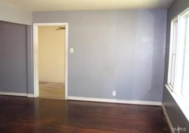 5th image of 10154 Coburg Lands Dr, Saint Louis, MO 63137 | MLS# MIS14001932
