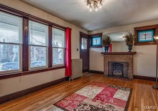 Photo 4 of Multi Family at 5067 Winona Ave, Saint Louis, MO 63109 | MLS# MIS14016031 |  | Sold on 2014-05-14