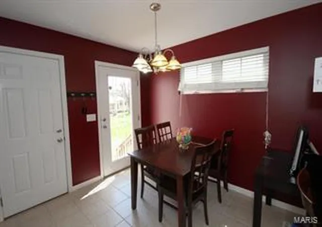 Photo 4 of Single Family Residence at 778 Zeiss Ave, Saint Louis, MO 63125 | MLS# MIS14019738 | | Sold on 2014-08-14