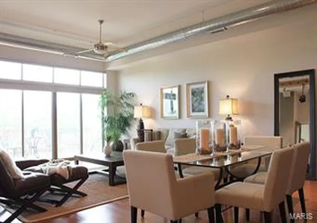 Photo 2 of Condominium at 6340 Clayton Rd #304, Saint Louis, MO 63117 | MLS# MIS14027987 | | Sold on 2014-10-01
