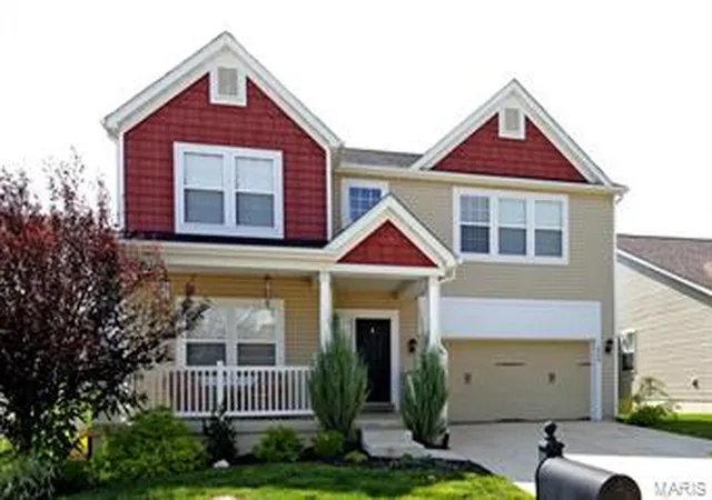 1st image of 1805 English Oak Dr, Lake Saint Louis, MO 63367 | MLS# MIS14039313