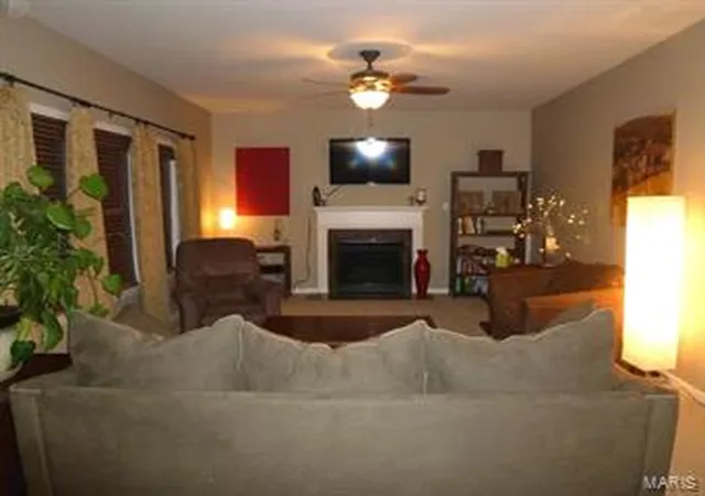 4th image of 1805 English Oak Dr, Lake Saint Louis, MO 63367 | MLS# MIS14039313